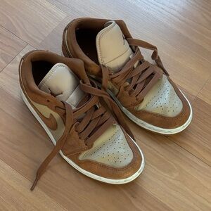 Jordan Women's Brown and Tan Sneakers